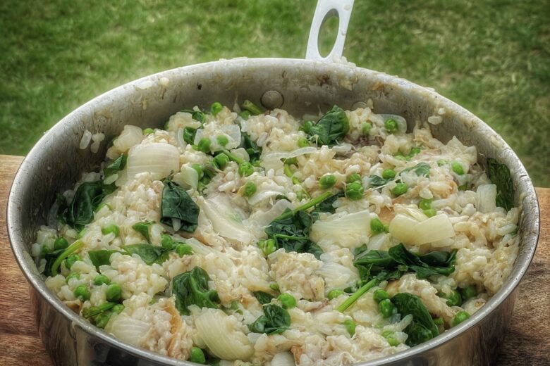 Smoked Mackerel, Spinach and Pea Risotto by BBQ Explorers